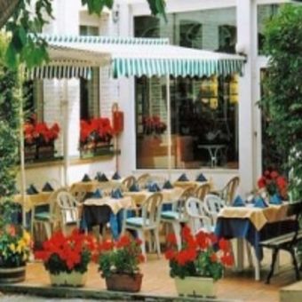 Hotel St Louis, St Omer
